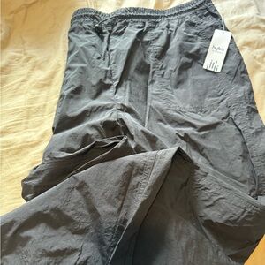 NWT Garage Cargo pants - no stains - that’s my shadow